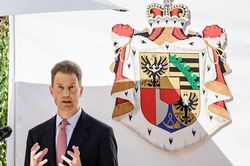 Hoàng gia Liechtenstein: Phụ nữ đã có thể thừa kế ngai vàng
