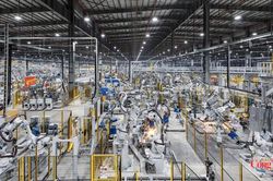 Gỡ điểm nghẽn công nghiệp, hạ tầng để khơi thông nguồn lực tăng trưởng