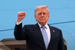 Cuộc đua kế nhiệm Tổng thống Trump trong đảng Dân chủ nóng lên