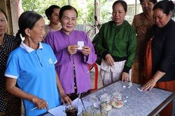 Góp vốn xoay vòng mua bảo hiểm y tế