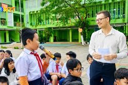Đưa tiếng Anh thành ngôn ngữ thứ hai trong trường học