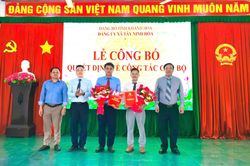 Xã Tây Ninh Hòa công bố các quyết định về công tác cán bộ