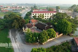 Sức sống mới trên quê hương người vẽ lá cờ Tổ quốc