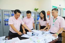 Khi dòng vốn của Đảng bén rễ vùng khó khăn - Kỳ 2: Những đảng viên tận tuỵ và cuộc cách mạng lòng dân