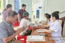 Tích cực chăm sóc sức khỏe Nhân dân