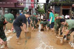Người trẻ với kh&aacute;t vọng cống hiến