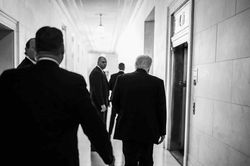Chờ đợi - chiến lược mới của Tổng thống Trump với Iran
