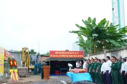 Tìm kiếm hài cốt liệt sĩ tại khu mộ tập thể ấp Lạc An 3