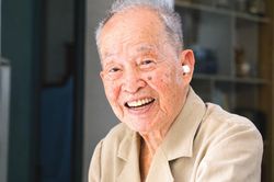 Huyền thoại tình báo Tư Cang chờ 'xuyên không' về Ba Đình năm 1945 gặp Bác Hồ