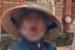 Làm rõ clip người phụ nữ đòi tiền giữ xe, lời lẽ thô tục tại Lễ hội sầu riêng