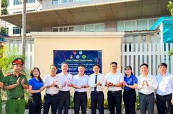 Phường Kim Liên khánh thành công trình 'Hàng cây thanh niên - Lối đi bộ văn minh'