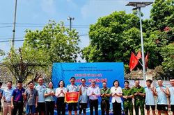 Khi mỗi người dân cùng chung tay giữ gìn bình yên cuộc sống...