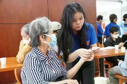 Điều kiện hưởng trợ cấp hưu trí xã hội: Tiếp tục giữ 75 tuổi hay giảm xuống 70 tuổi