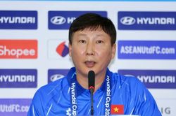 HLV Kim Sang-sik: 'Tuyển Việt Nam kh&ocirc;ng đ&aacute; để giữ tỉ số'