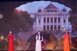 H&agrave; Nội đưa nghệ thuật về cơ sở