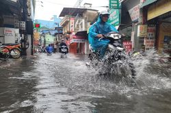 Bộ xây dựng chỉ đạo ứng phó mưa lớn, áp thấp nhiệt đới, bảo đảm an toàn giao thông và hạ tầng