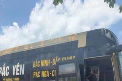 Phú Thọ: Phát hiện xe khách 19 chỗ 'nhồi' 67 người, dự kiến bị phạt 124,5 triệu đồng