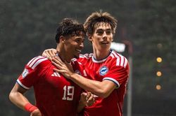Thái Lan 0-1 Singapore: Đội khách mở tỷ số
