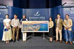 Giới thiệu định vị thương hiệu điểm đến và triển lãm ảnh 'Khánh Hòa - Hải trình Tứ Vịnh'