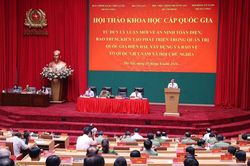 L&agrave;m s&acirc;u sắc th&ecirc;m tư duy l&yacute; luận mới về an ninh to&agrave;n diện, bao tr&ugrave;m, kiến tạo ph&aacute;t triển