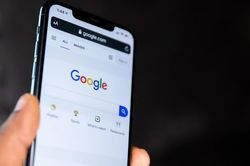 Google quản lý chặt kênh YouTube tại Hàn Quốc