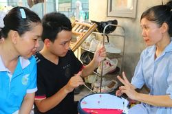 Giúp người dân thoát nghèo bền vững