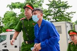 Xét xử sơ thẩm cựu Thứ trưởng Nguyễn Bá Hoan và 27 bị cáo