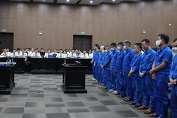 Chủ doanh nghiệp khai đưa 170.000 USD cho cựu Thứ trưởng để được cấp phép