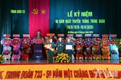 Trung đo&agrave;n 733 (Sư đo&agrave;n 315, Qu&acirc;n khu 5) kỷ niệm 50 năm Ng&agrave;y truyền thống