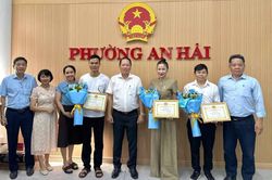 An Hải tuyên dương những người góp sức làm sạch phố phường