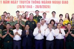 Gặp mặt kỷ niệm nhân dịp Ngày truyền thống ngành Công an và ngành Ngoại giao