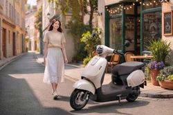 [GALLERY] Cận cảnh xe máy điện Honda UQ3 chỉ 15 triệu đồng, chạy 70 km/sạc