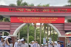 Ninh B&igrave;nh nghi&ecirc;n cứu mở th&ecirc;m trường, tăng số lớp để phổ cập THPT