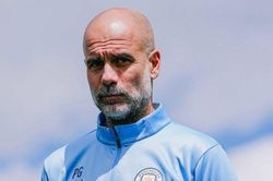 Khép lại 10 năm tại Man City, HLV Pep Guardiola cân nhắc giải nghệ