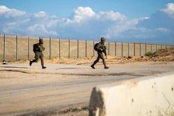 Qu&acirc;n đội Israel lần đầu nhận chỉ thị bất ngờ li&ecirc;n quan Dải Gaza, Thủ tướng Netanyahu bất đồng với con rể Tổng thống Mỹ