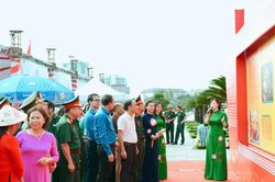 Ba Đình tỏa nắng tại trưng bày chuyên đề 'Rạng rỡ Mùa Thu Độc lập'