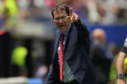 HLV Rudi Garcia: 'Đội ngũ y tế đã làm hỏng chiến dịch World Cup của đội tuyển Bỉ'