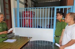 Lời khai của bảo vệ ng&acirc;n h&agrave;ng d&ugrave;ng d&acirc;y x&iacute;ch đ&aacute;nh đồng nghiệp bất tỉnh