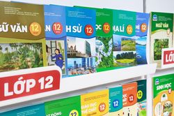 NXB Gi&aacute;o dục Việt Nam l&yacute; giải hiện tượng thiếu SGK cục bộ tại cửa h&agrave;ng b&aacute;n lẻ