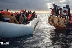 29 người Bangladesh được giải cứu sau 10 ngày lênh đênh trên Địa Trung Hải