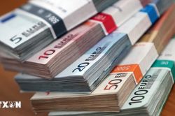 Pháp tìm cách khai thác 6.550 tỷ euro tiền tiết kiệm của người dân
