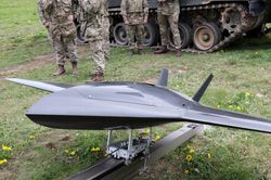Nga cảnh báo Anh sau thông tin Ukraine sử dụng UAV do nước này sản xuất