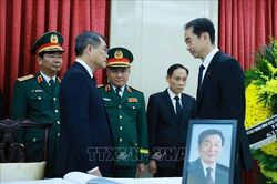 Thủ tướng Lê Minh Hưng viếng nguyên Thủ tướng Quốc vụ viện Trung Quốc Chu Dung Cơ