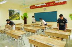 Hối hả trên các công trường xây dựng trường nội trú liên cấp