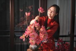 Độc đáo những chiếc bánh Trung thu đẹp như một bình hoa nghệ thuật
