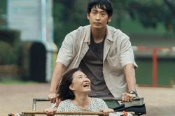 Hồng Đào gọi Tuấn Trần là 'siêu sao' sau hơn 700 tỷ đồng