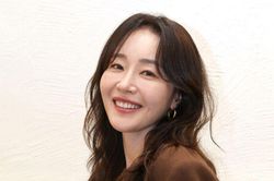 Uhm Ji Won tiết lộ bí quyết chăm sóc da hơn 10 năm