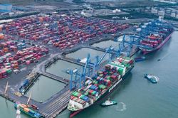 Chiến lược xuất nhập khẩu mới hướng tới tăng trưởng hai con số v&agrave; c&acirc;n bằng động