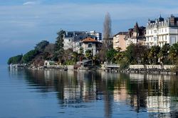 Loạt vụ cướp tại gia gây chấn động giới siêu giàu ở Geneva