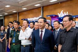 Thống đốc yêu cầu ngân hàng khai thác dữ liệu để người dân, doanh nghiệp tiếp cận vốn thuận lợi hơn
